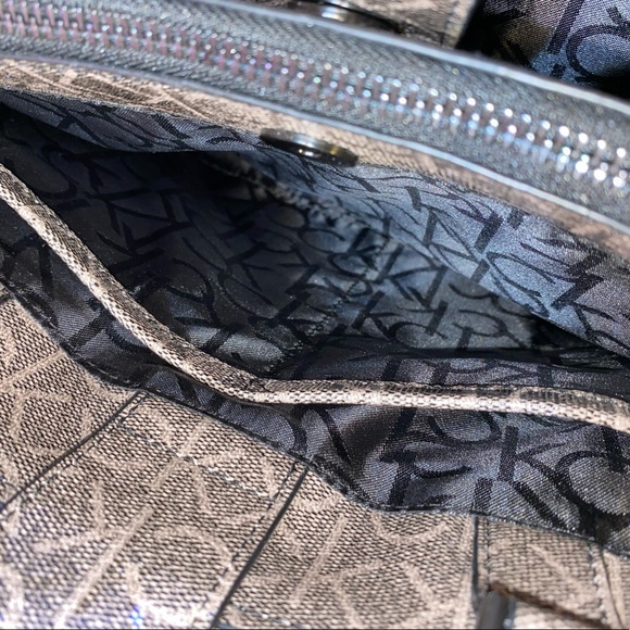 Calvin Klein Purse - Picture 8 of 11
